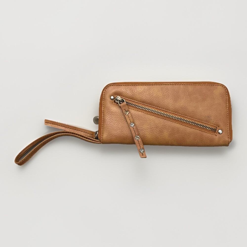 Free People Vegan Leather Wallet Brown Clutch Organizer Zip Around Wristlet